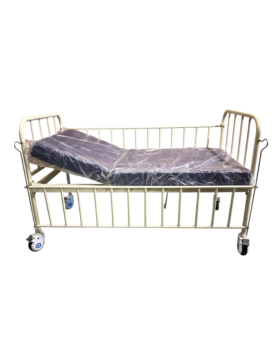 Cot with crank 1